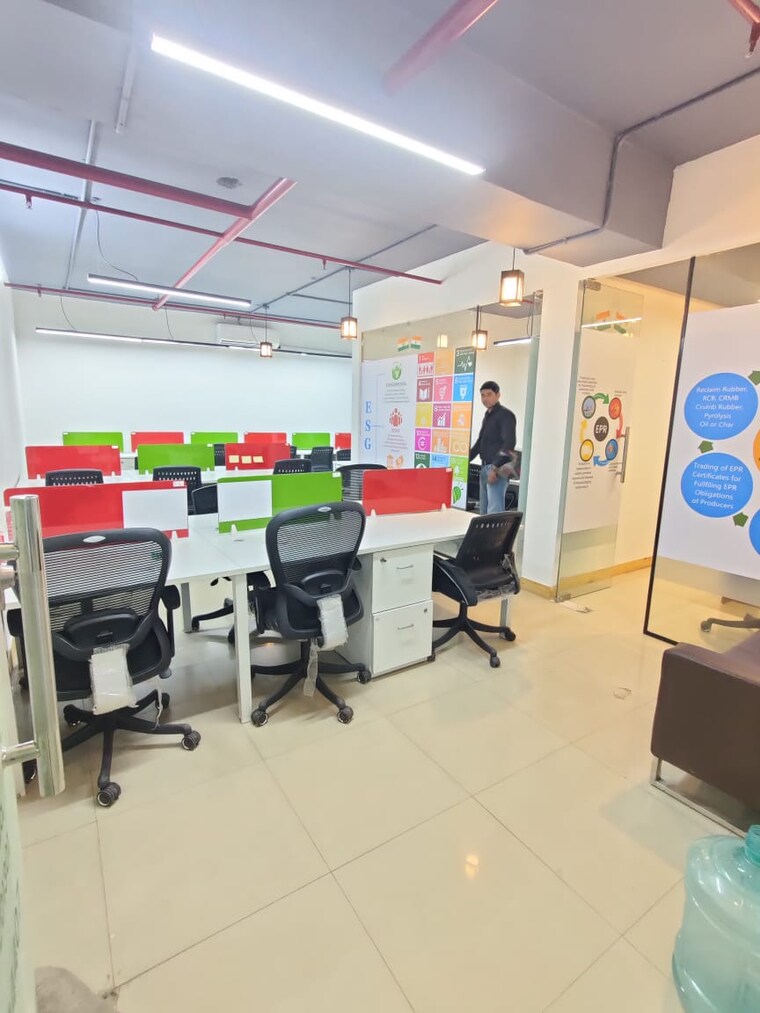 Team Area, sector 63 Commercial Office Space 1000 Sq.Ft. In Sector 63 Noida 9285437