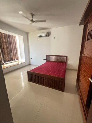 5 BHK Apartment For Sale in Park Street, Wakad