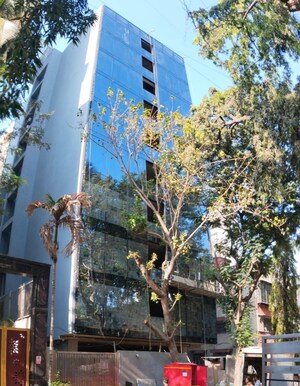  Office Space – Garden View at Bandra West - for Rent