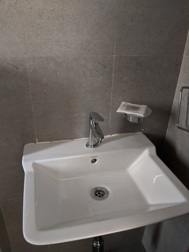 Bathroom, dosti-west-county 1 Bedroom 450 Sq.Ft. Apartment In Balkum Pada Thane 9285646