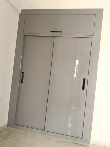 Furnished Amenities in 2 BHK Apartment at Smart World Gems, Sector 89 – for Rent
