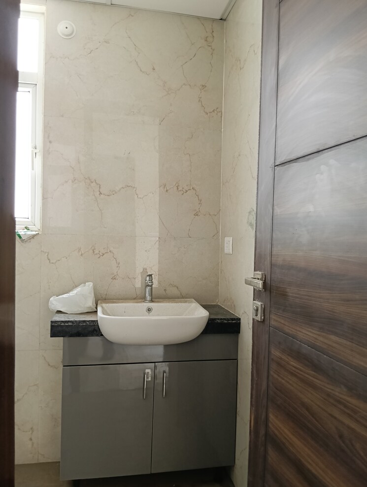 Bathroom, smart-world-gems 2 Bedroom 1200 Sq.Ft. Apartment In Sector 89 Gurgaon 9285671