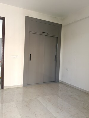 Room in 2 BHK Apartment at Smart World Gems, Sector 89 – for Rent