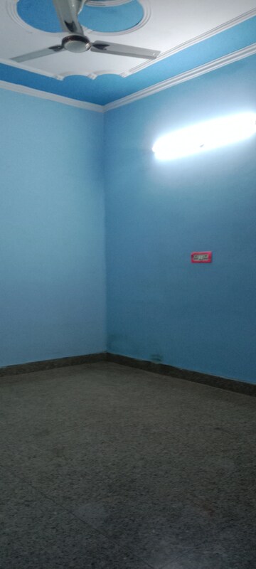Room in 2 BHK Builder Floor at Saket – for Rent