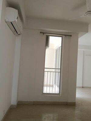 Room in 3 BHK Apartment at Bestech Park View Sanskruti, Sector 92 – for Sale