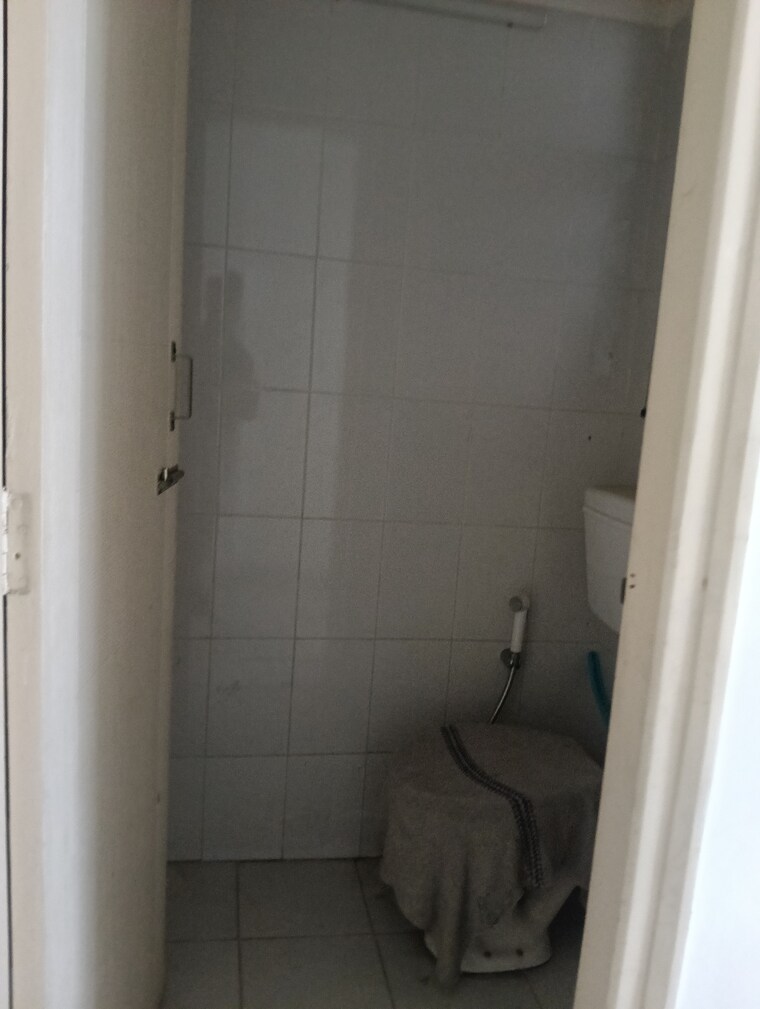 Bathroom, bestech-park-view-sanskruti 3 Bedroom 1995 Sq.Ft. Apartment In Sector 92 Gurgaon 9285777