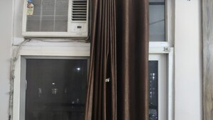 Building Lobby in 3 BHK Builder Floor at Krishna Nagar – for Sale