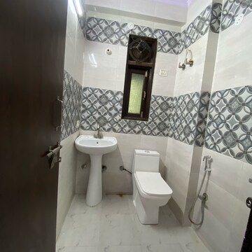 Team Area in 2 BHK Builder Floor at Chattarpur – for Rent