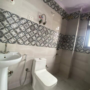 Team Area in 2 BHK Builder Floor at Chattarpur – for Rent