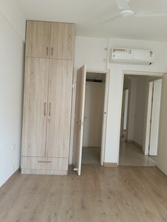 3.5 BHK + Servant Room Apartment For Sale in Bestech Park View Sanskruti
