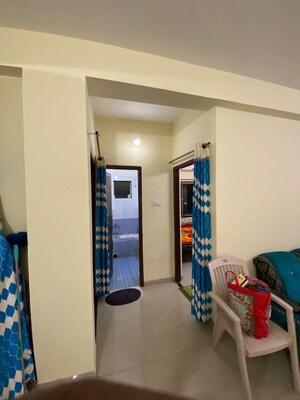 Room in 2 BHK Apartment at Amrapali CHS Santacruz East, Santacruz East – for Rent