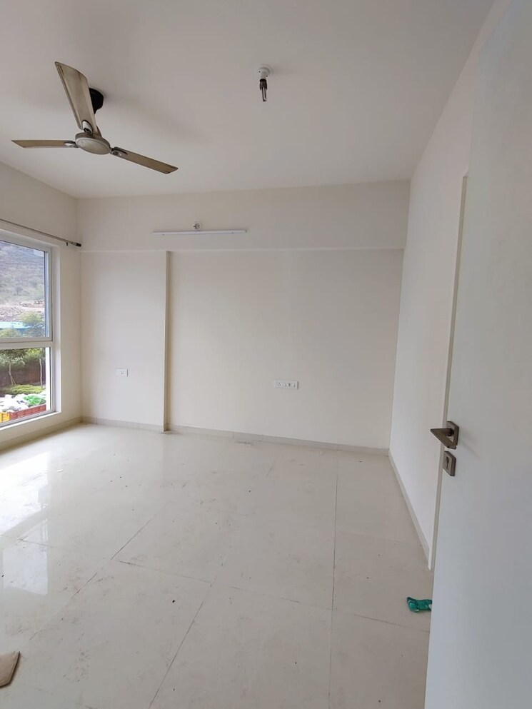 Bathroom, godrej-hillside 3 Bedroom 878 Sq.Ft. Apartment In Mahalunge Pune 9285830