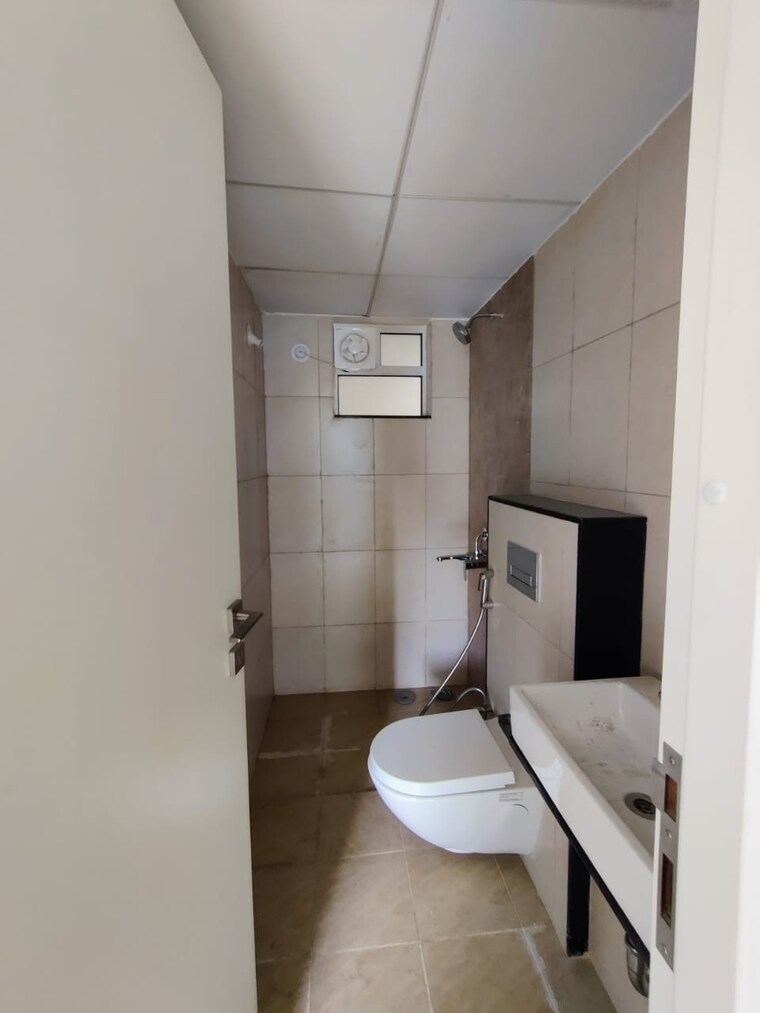 Bathroom, godrej-hillside 3 Bedroom 878 Sq.Ft. Apartment In Mahalunge Pune 9285830