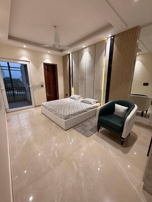 Master Bedroom in 4 BHK Apartment at BPTP Eden Estate, Sector 81 – for Rent