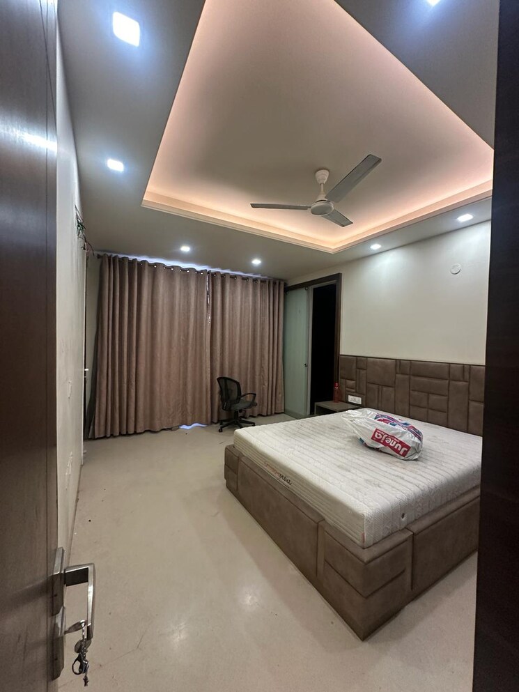 Bedroom, saket 4 Bedroom 2000 Sq.Ft. Builder Floor In Saket Delhi 9285884