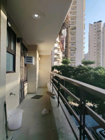 Balcony in 4 BHK Builder Floor at Ameya Sapphire 57, Sector 57 – for Rent