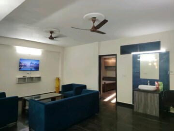 Living Room in 4 BHK Builder Floor at Ameya Sapphire 57, Sector 57 – for Rent
