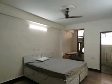 Bedroom in 4 BHK Builder Floor at Ameya Sapphire 57, Sector 57 – for Rent