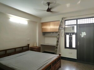 Bedroom in 4 BHK Builder Floor at Ameya Sapphire 57, Sector 57 – for Rent