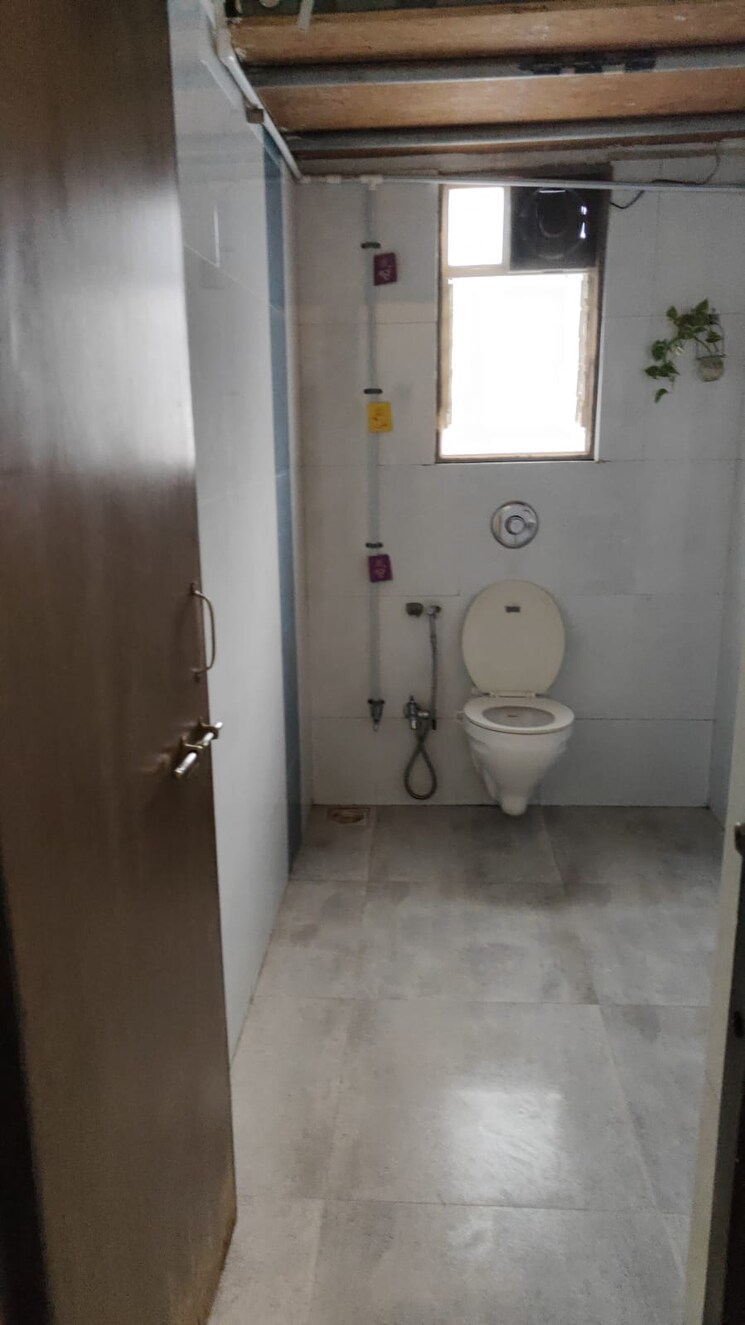 Bathroom, aundh 3 Bedroom 1500 Sq.Ft. Apartment In Aundh Pune 9285902