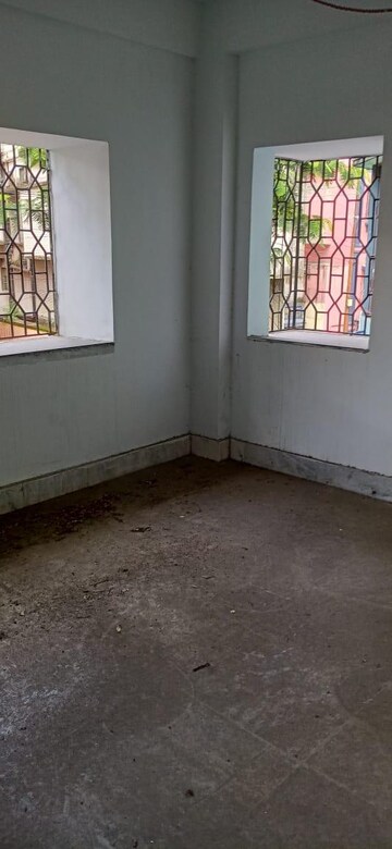 2 BHK Apartment For Sale in Ujaan Apartment, Prince Anwar Shah Road