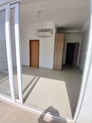 Building Lobby in 4 BHK Apartment at SS Linden, Sector 84 – for Rent