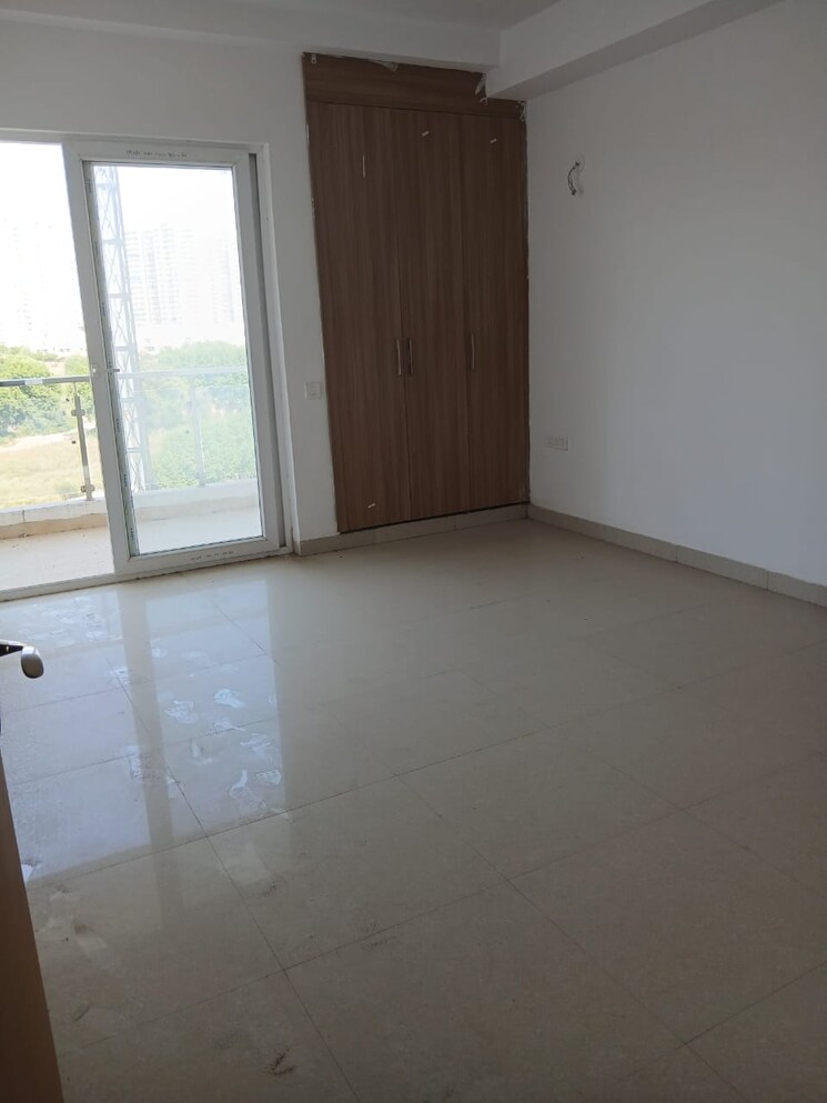 Room, ss-linden 4 Bedroom 2741 Sq.Ft. Apartment In Sector 84 Gurgaon 9285981