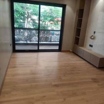 Room in 3 BHK Apartment at Birla Navya, Sector 63a – for Rent