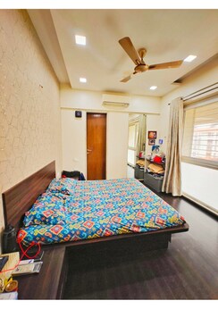 4 BHK + Study Room,Extra Room Apartment For Sale in Bibwewadi