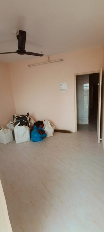 Room in 1 BHK Apartment at Ulhasnagar – for Sale