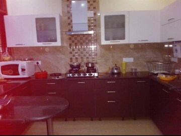 Kitchen in 2 BHK Builder Floor at Sector 15 – for Rent