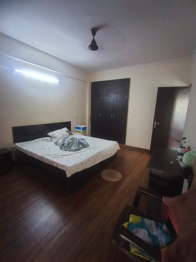 Bedroom, sector 75 3 Bedroom 1350 Sq.Ft. Apartment In Sector 75 Noida 9286343