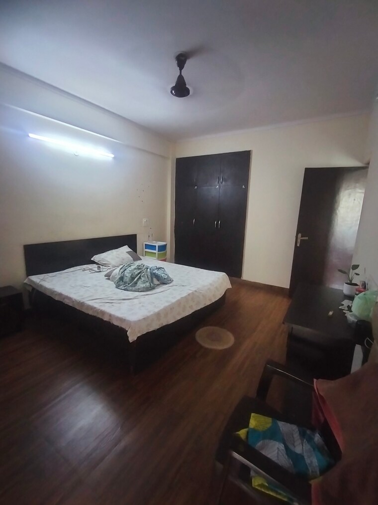 Bedroom, sector 75 3 Bedroom 1350 Sq.Ft. Apartment In Sector 75 Noida 9286343