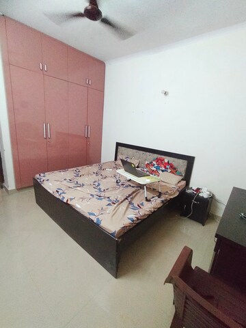 Bedroom in 3 BHK Apartment at Sector 75 – for Rent