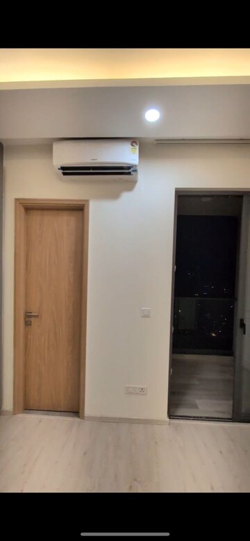 Room in 3 BHK Apartment at M3M Heights, Sector 65 – for Rent