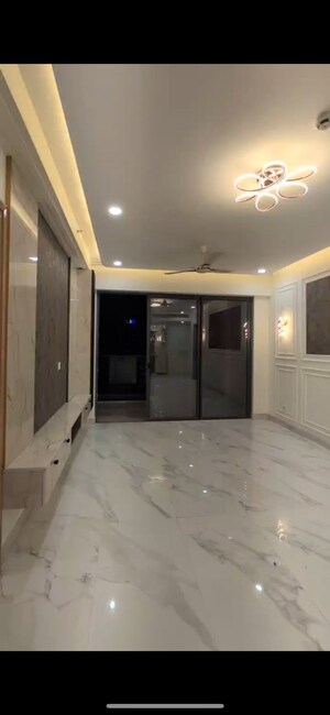 Building Lobby in 3 BHK Apartment at M3M Heights, Sector 65 – for Rent