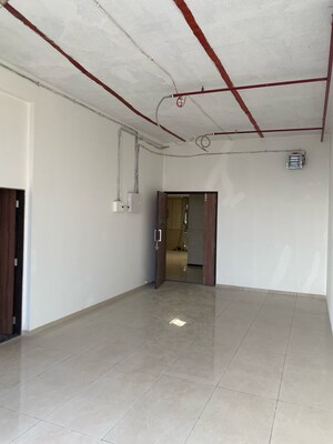 Room in  Office Space at Chandak Unicorn, Andheri West – for Sale