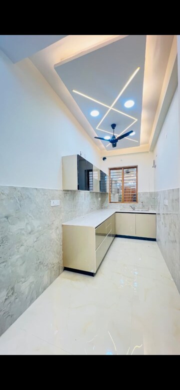Kitchen in 3 BHK Builder Floor at BPTP District 3, Sector 85 – for Sale