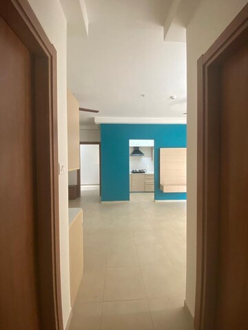 Room in 2.5 BHK Apartment at Bhartiya City Nikoo Homes II, Thanisandra Main Road – for Rent