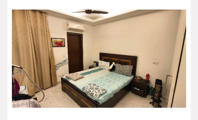 Bedroom, chittaranjan park 3 Bedroom 1600 Sq.Ft. Builder Floor In Chittaranjan Park Delhi 9286365