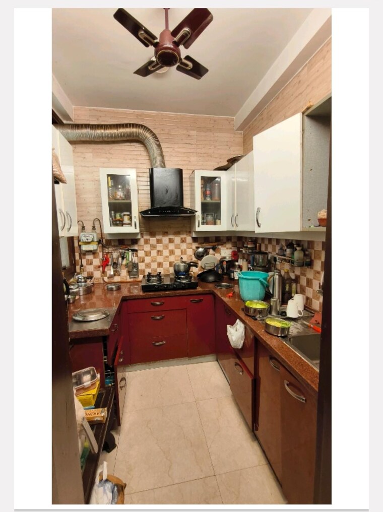 Bedroom, chittaranjan park 3 Bedroom 1600 Sq.Ft. Builder Floor In Chittaranjan Park Delhi 9286365