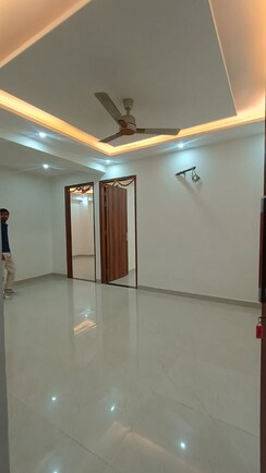 3 BHK + Servant Room,Extra Room Apartment For Sale in Patel Nagar Society