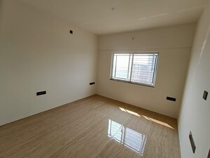 Room in 3 BHK Apartment at VTP Beaumonde, Kharadi – for Rent