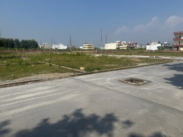  Plot For Sale in Pondha