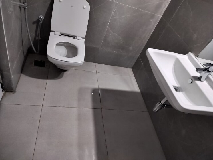 Bathroom, rajapushpa-provincia 3 Bedroom 1880 Sq.Ft. Apartment In Narsingi Hyderabad 9286440