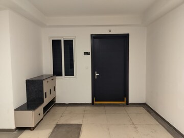 Room in 3 BHK Apartment at Rajapushpa Provincia, Narsingi – for Rent