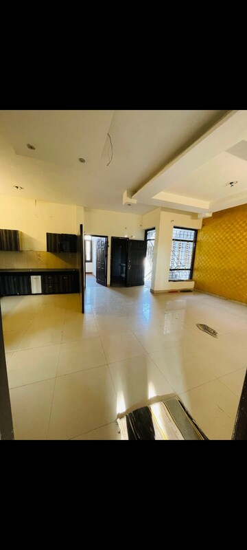 Team Area in 3 BHK Builder Floor at Pir Machalla – for Sale