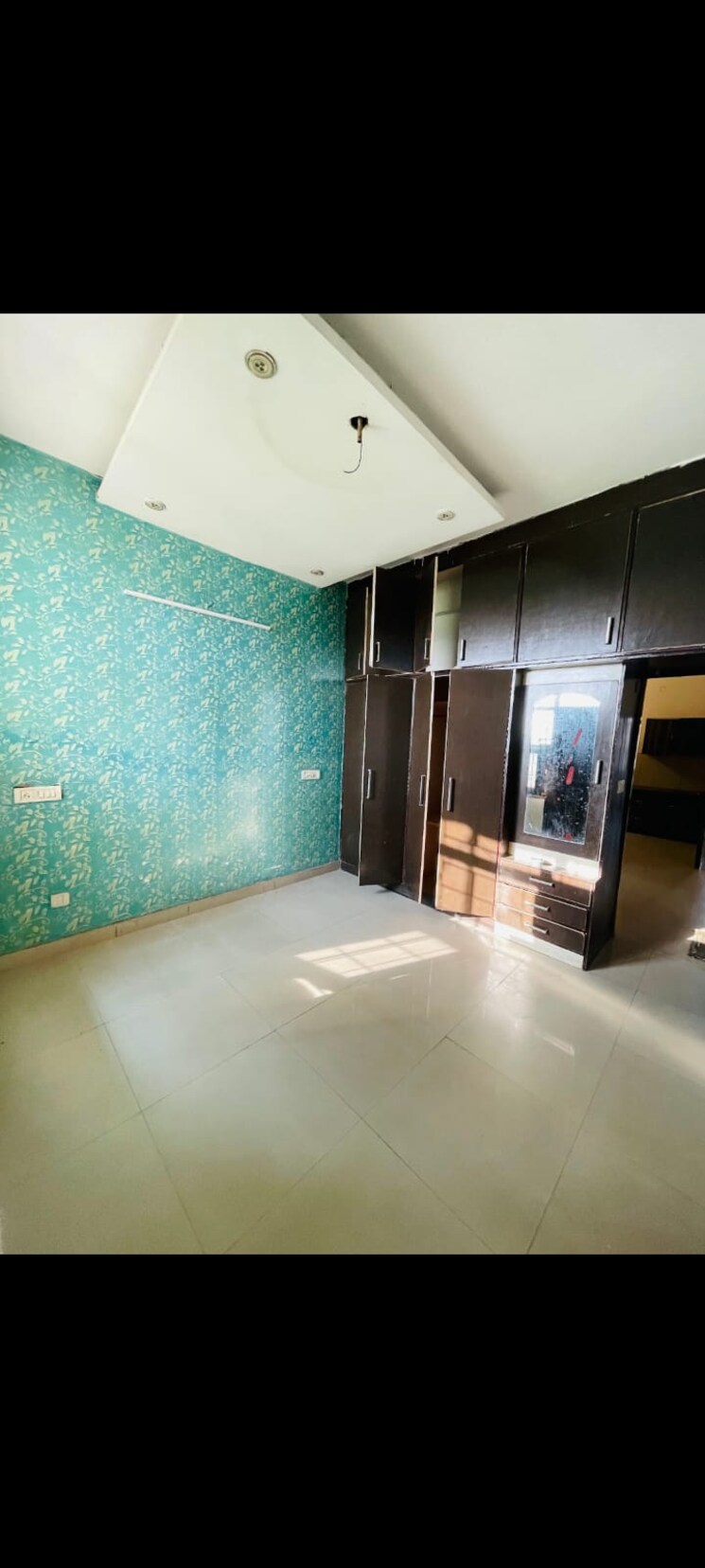 Room, pir machalla 3 Bedroom 1450 Sq.Ft. Builder Floor In Pir Machalla Zirakpur 9286439