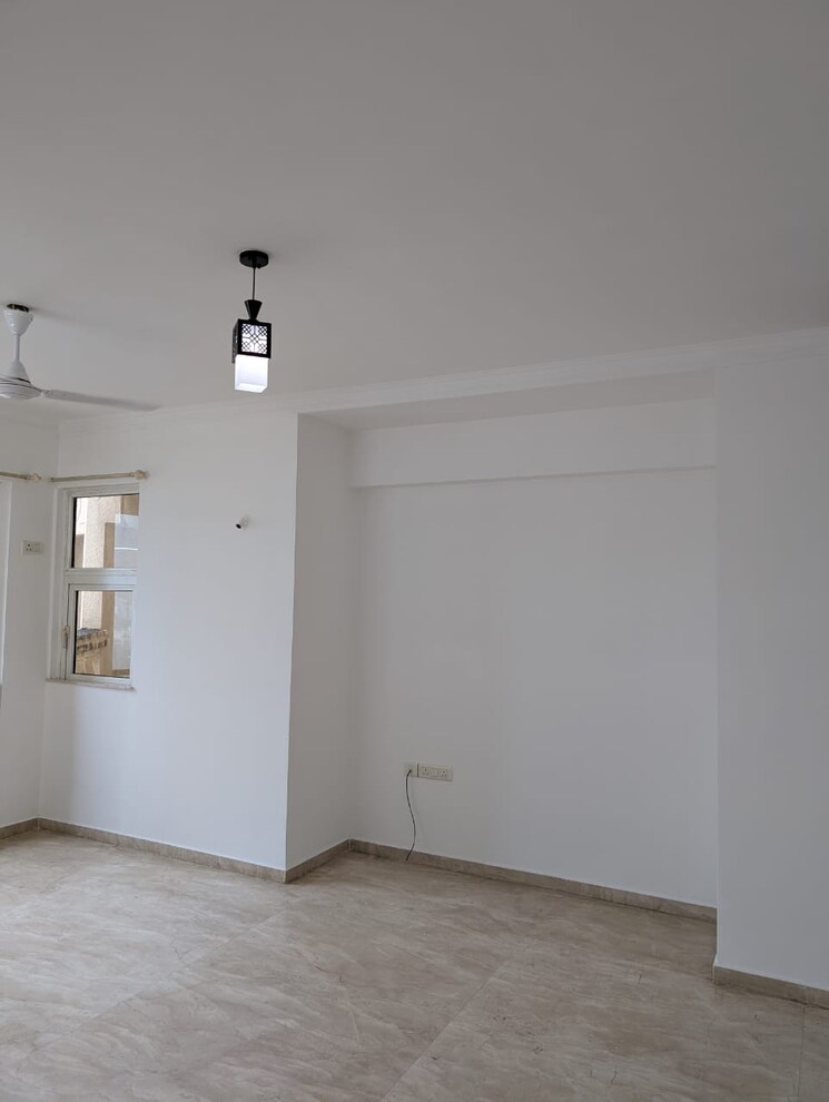 Room, hiranandani-meadows 2 Bedroom 750 Sq.Ft. Apartment In Manpada Thane 9286465