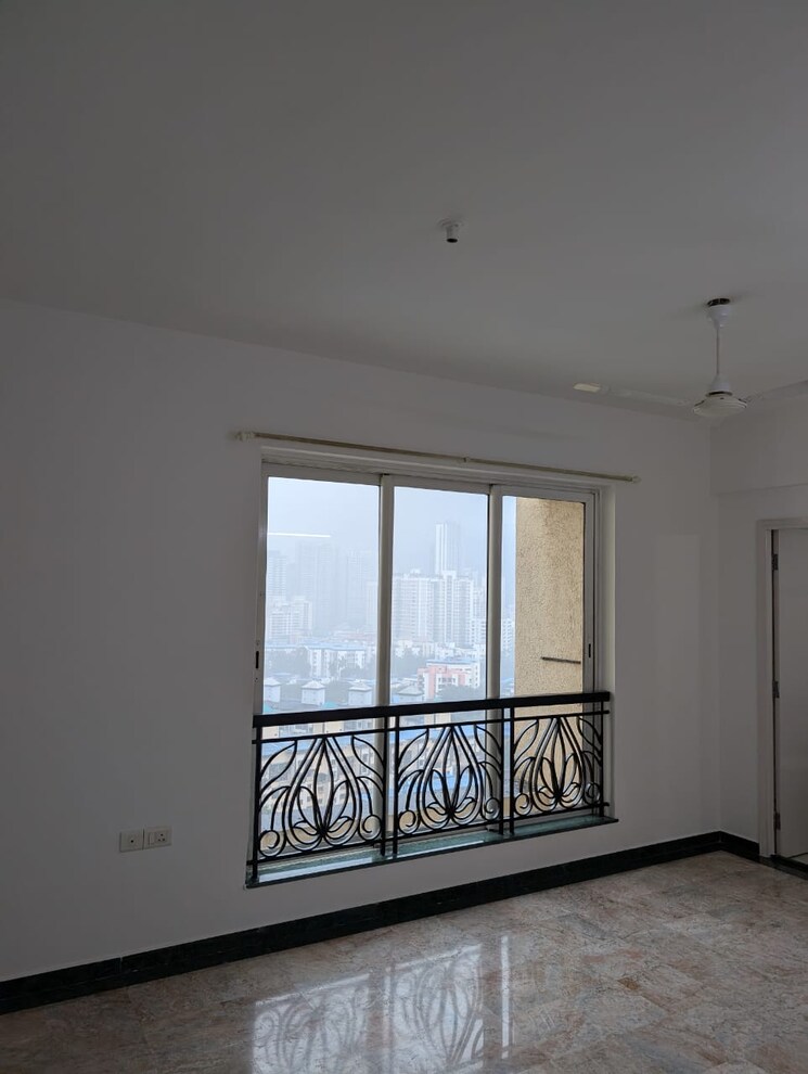 Other, hiranandani-meadows 2 Bedroom 750 Sq.Ft. Apartment In Manpada Thane 9286465